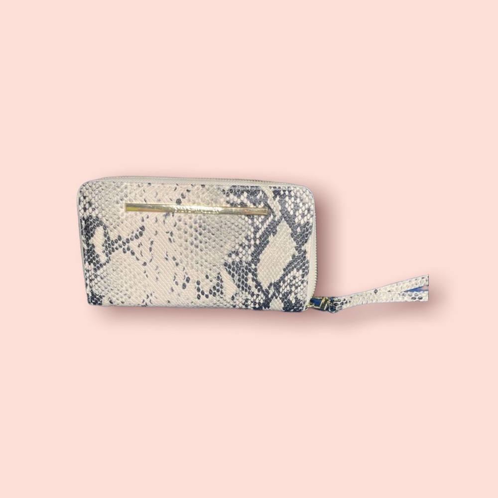 Steve Madden‎ Snakeskin Wallet Checkbook Wristlet